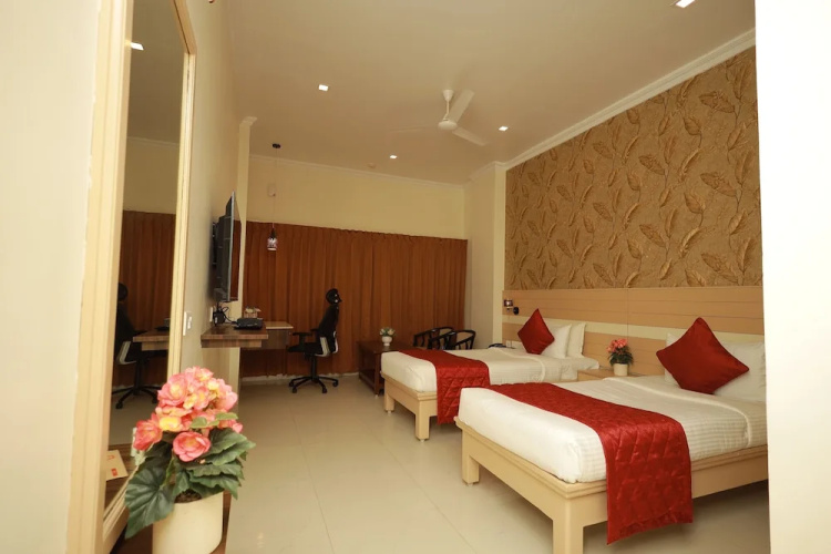 Hotel Dsf Grand Plazas