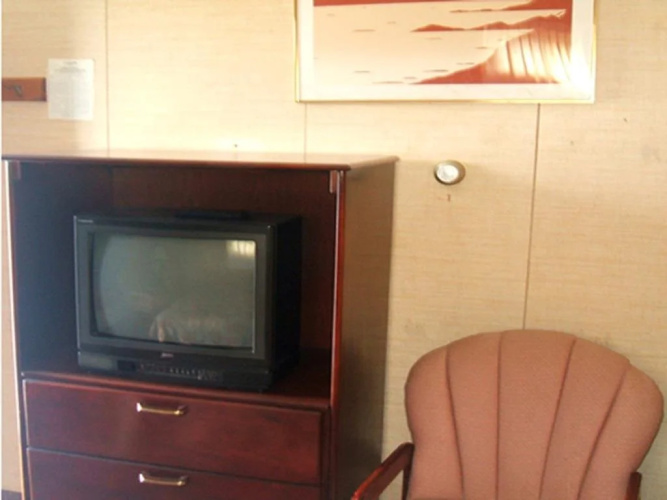 Passport Inn Utica