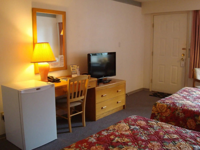 Ocean Crest Motel