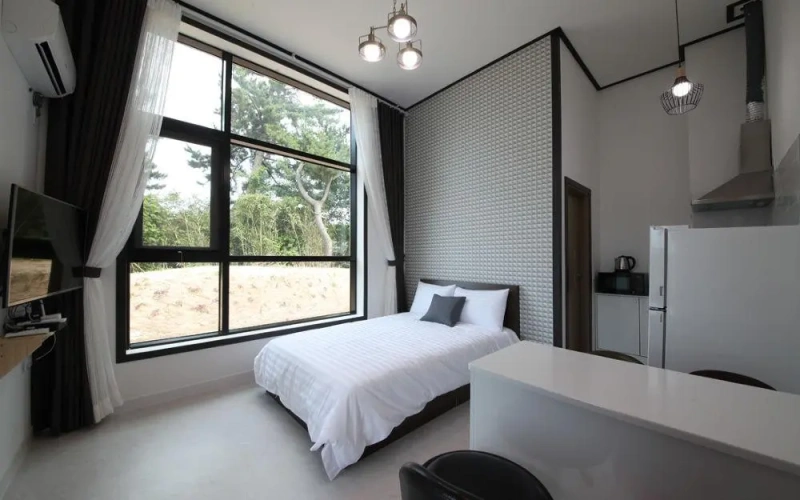 Standard Family room
