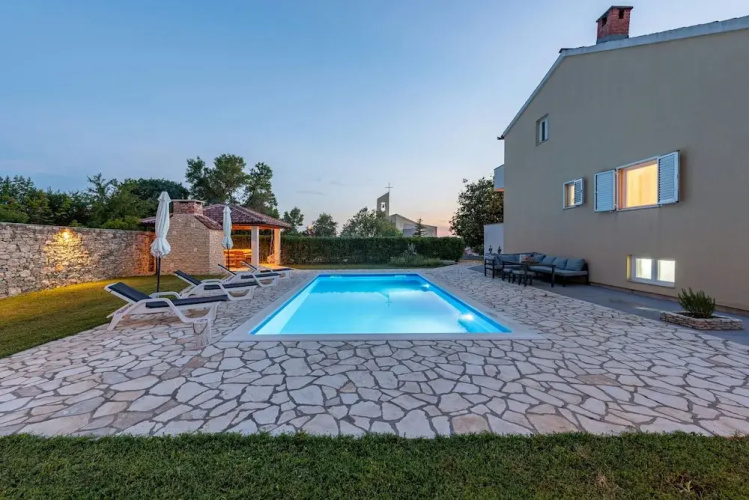 Villa Basil