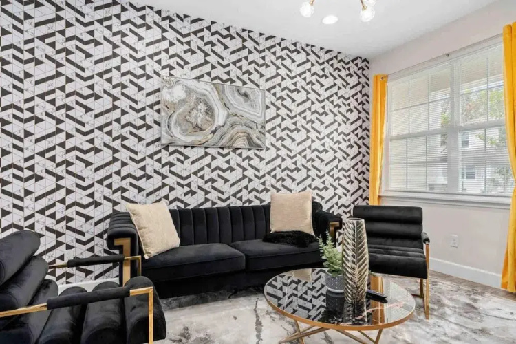 Super Epic- Sleeps 32 TWO Separate Townhomes