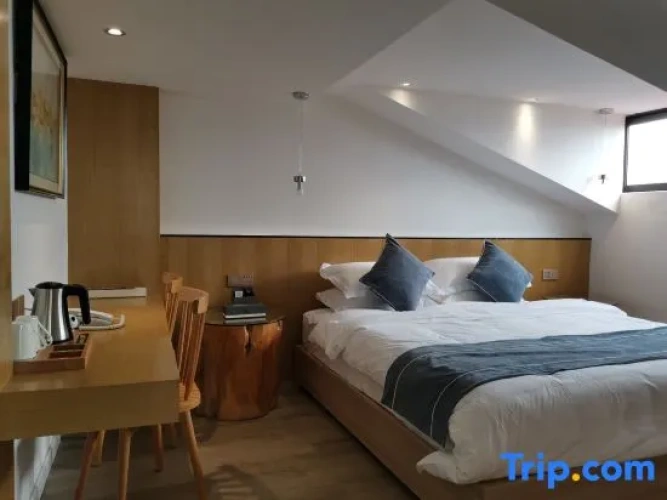 Double Family Suite with lake view