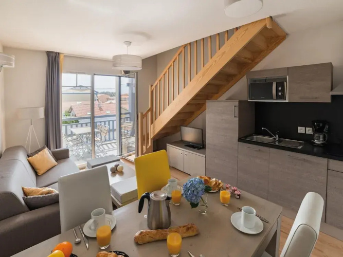 Apartment in Biscarrosse Near Sandy Beach