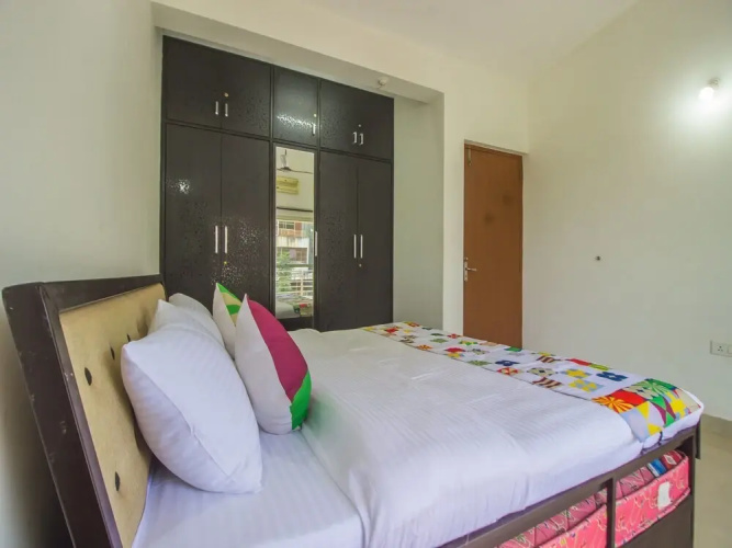 Reginald Alphonso by OYO Rooms