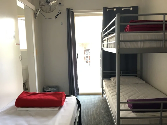 1 Bedroom Standard Twin room with balcony