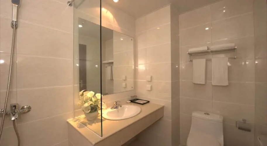 Baiyi Apartment Hotel