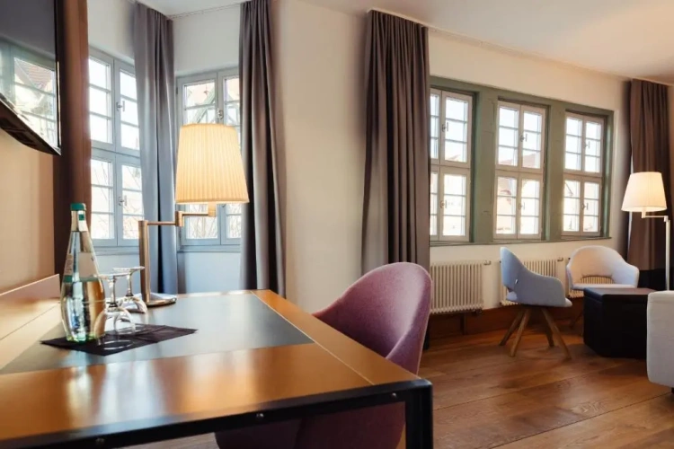 Deluxe Suite