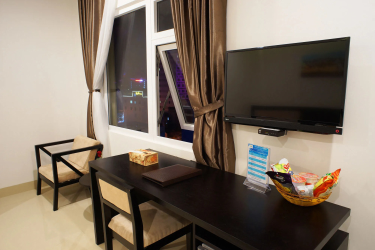 Golden Star Hotel