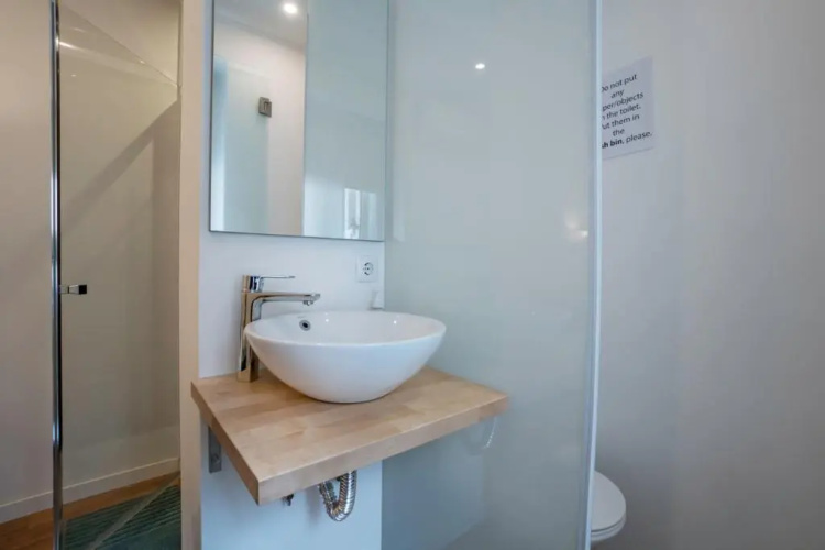 Beautiful Downtown Apartment