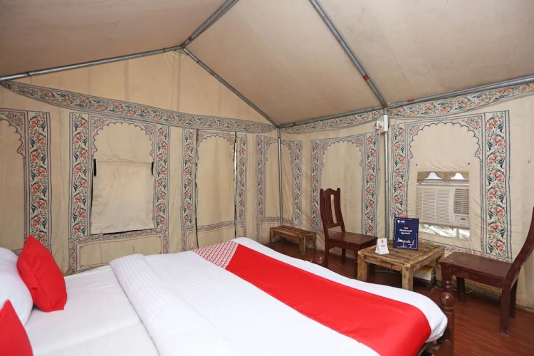 OYO 10981 Hotel Jungle Camp