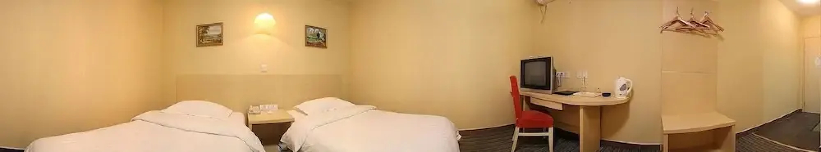 Super 8 Hotel