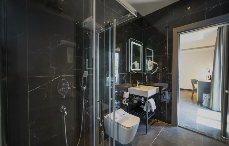 2 Bedrooms Grand Suite