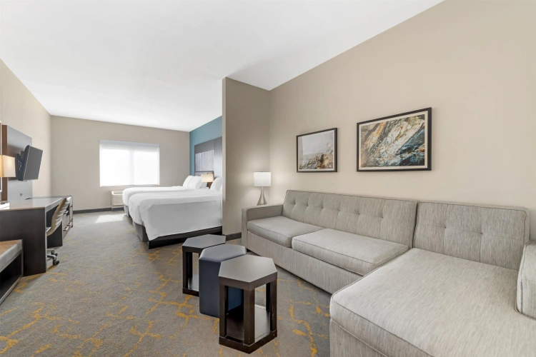 Quadruple Suite