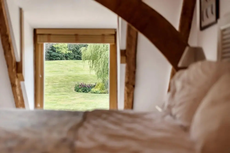 Luxury 3 Bedroom Barn Conversion - Canterbury