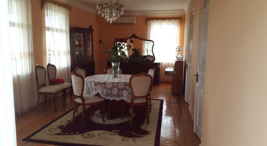 Mose'S Guest House