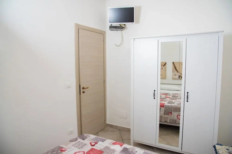 2 Bedrooms Family Apartment with sea view