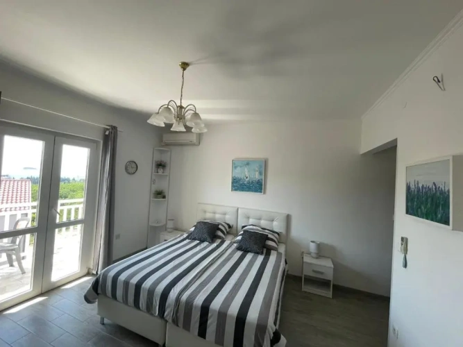 Studio with sea view