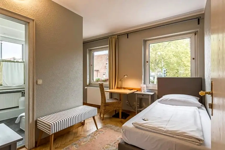 Standard Single room