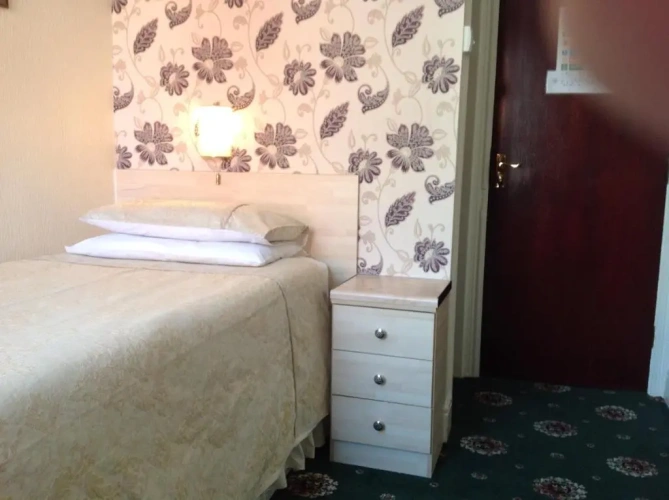 Standard Single room