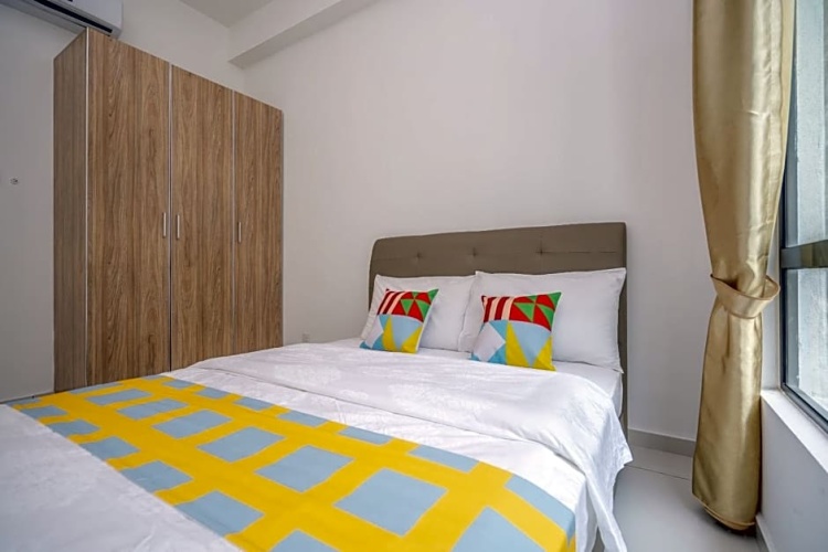 2 Bedrooms Apartment