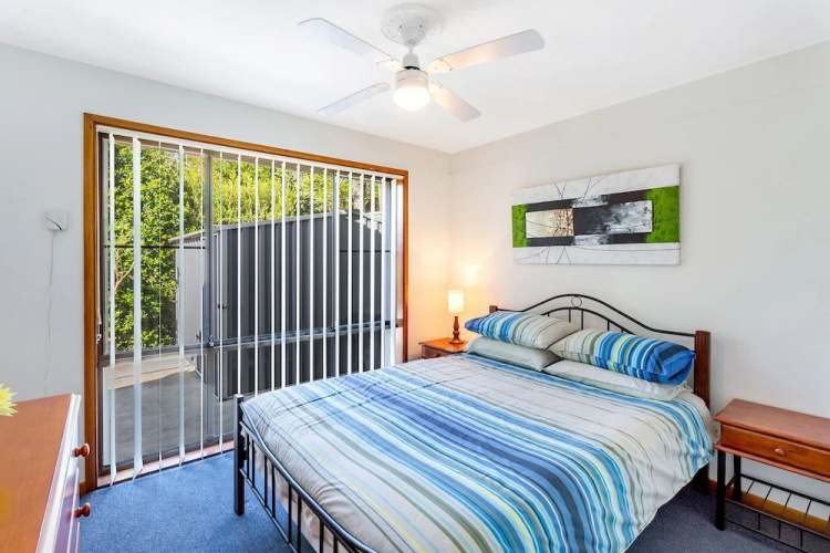 Campbell Avenue, 28