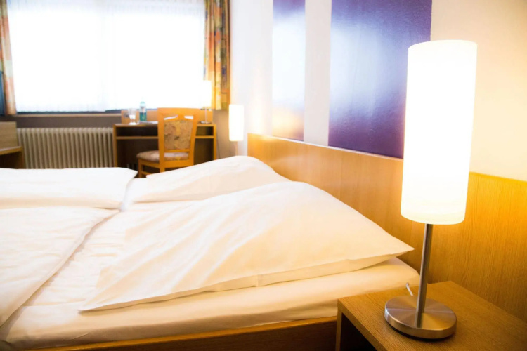 Herrnbrod Standecke Hotel