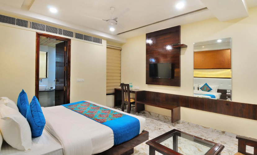 Hotel Grand Uddhav