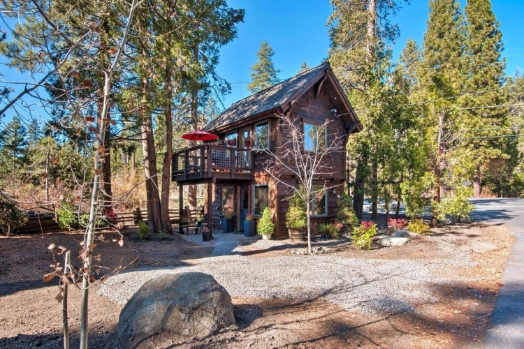 1 Bedroom Cottage with balcony