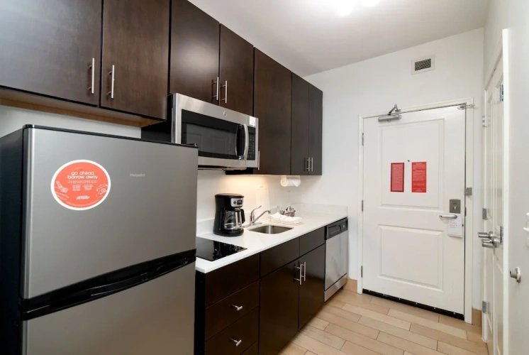 1 Bedroom Suite