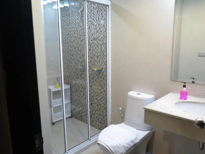 2A - 2 Bedroom Downtown Apartment With Shared Pool