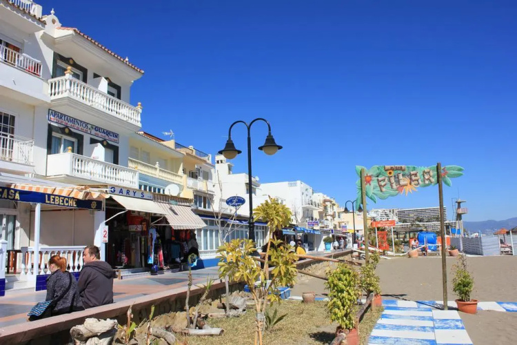 Guaquin Apartments