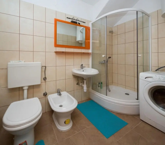Apartment Goran