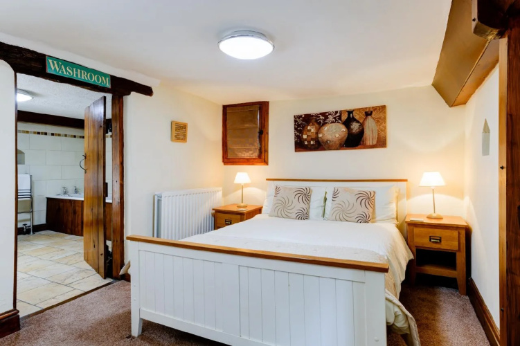 Springfield House - Birmingham Airport & NEC