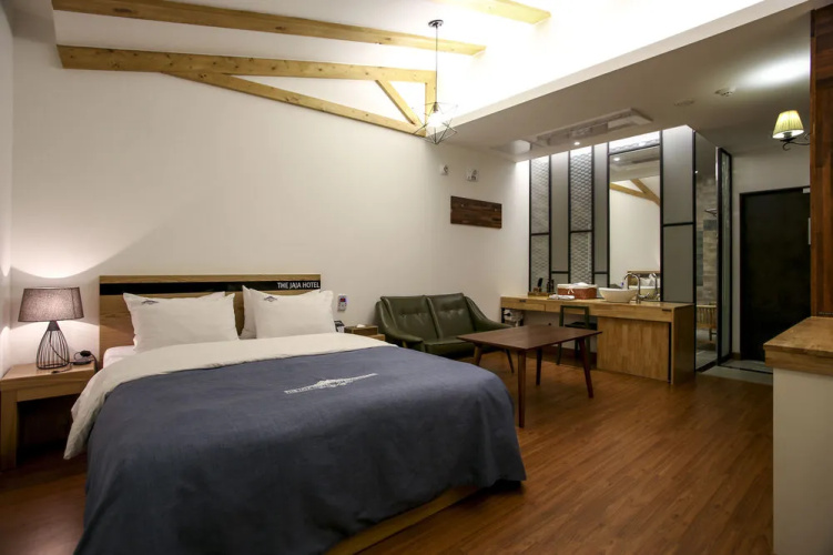 Hotel The JaJa
