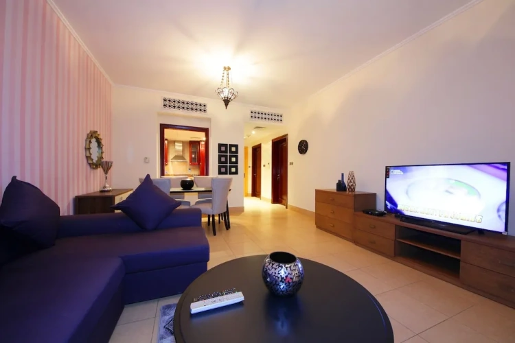1 Bedroom Apartment with balcony