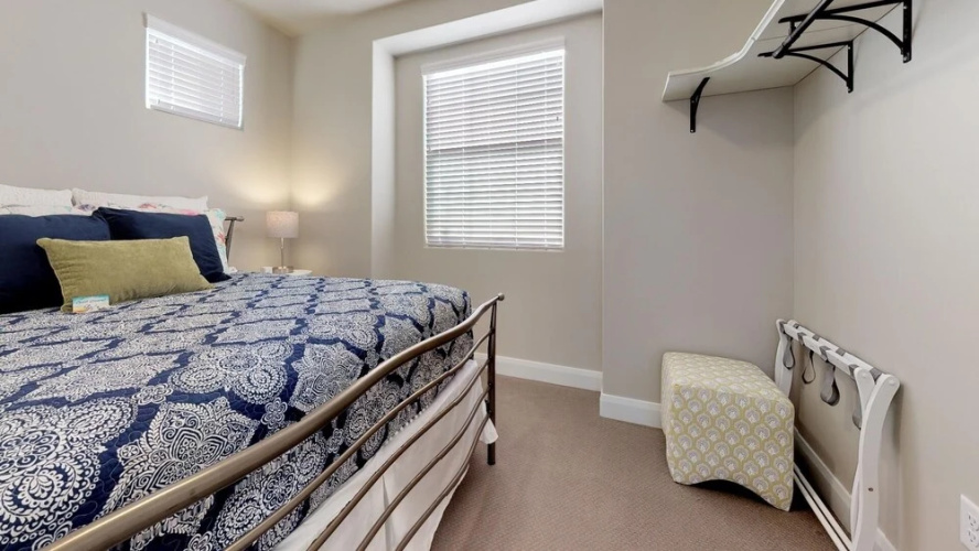 Birds Eye View 4 Bedroom Apts by RedAwning