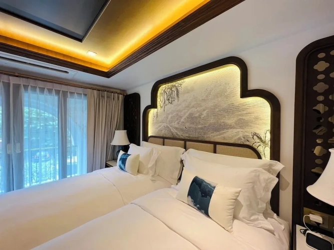 Deluxe Twin room with balcony
