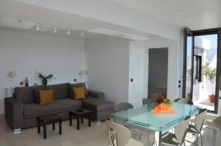 Acropolis at Home: Loft with a View