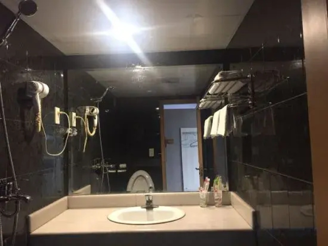 Shanghai Jingshu Hostel