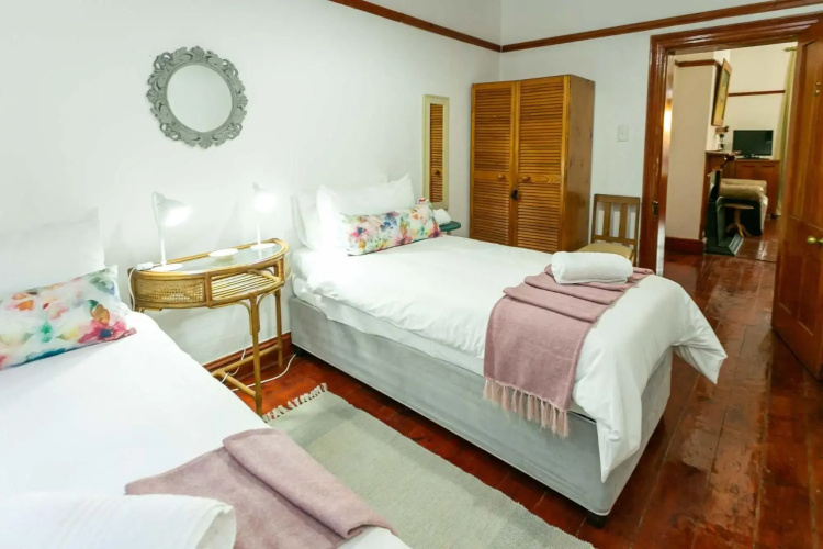 Ravenscliff Villa