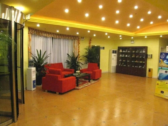 Home Inn Jinqueshan - Linyi
