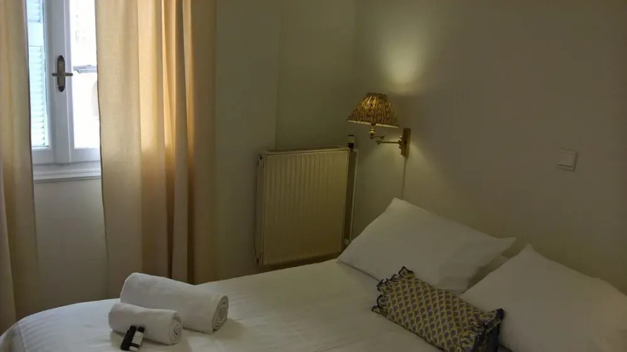 Paradise 7 1BR apt in Plaka