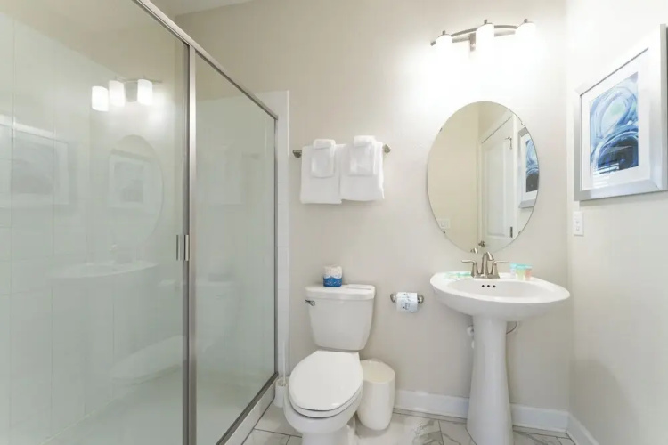 Magical 6BR Villa Pool Themed Room