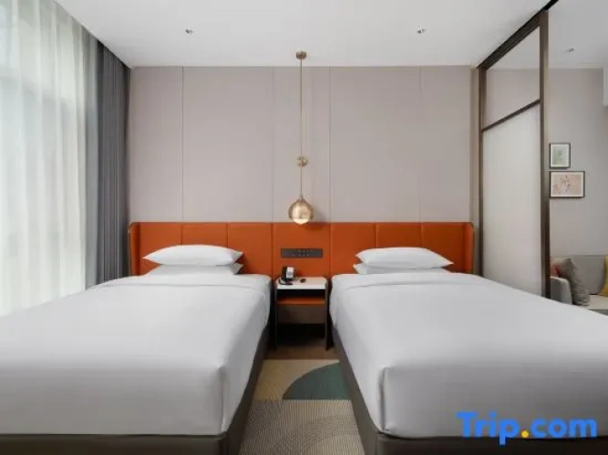 Deluxe Quadruple Suite