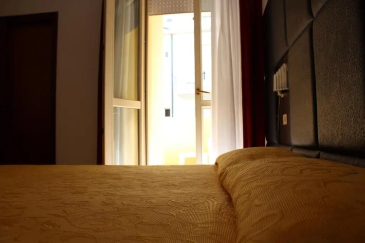 Standard Quadruple room with sea view