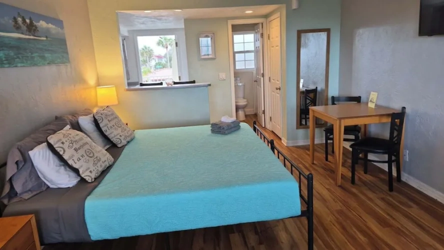 Deluxe Studio with balcony and with ocean view