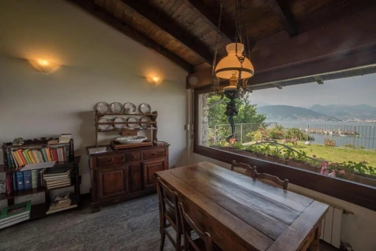 3 Bedrooms Villa