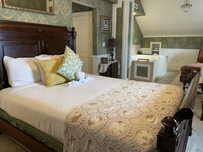 Heber Senator Bed and Breakfast