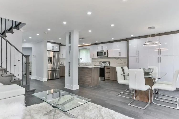 5 Bedrooms Luxury Cottage